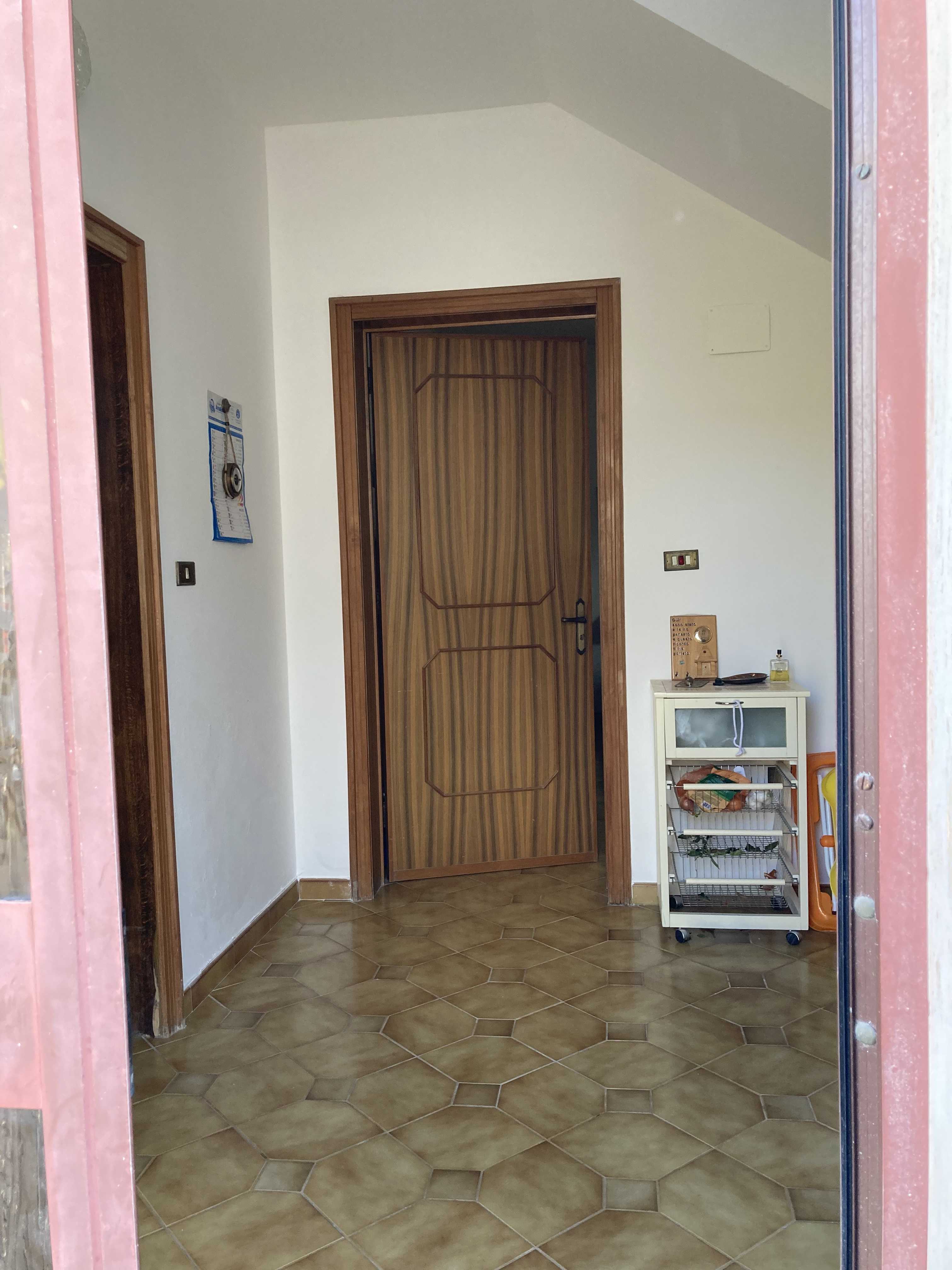 Vendite Salento: Vendita appartamento (Castrignano del Capo) - ingresso