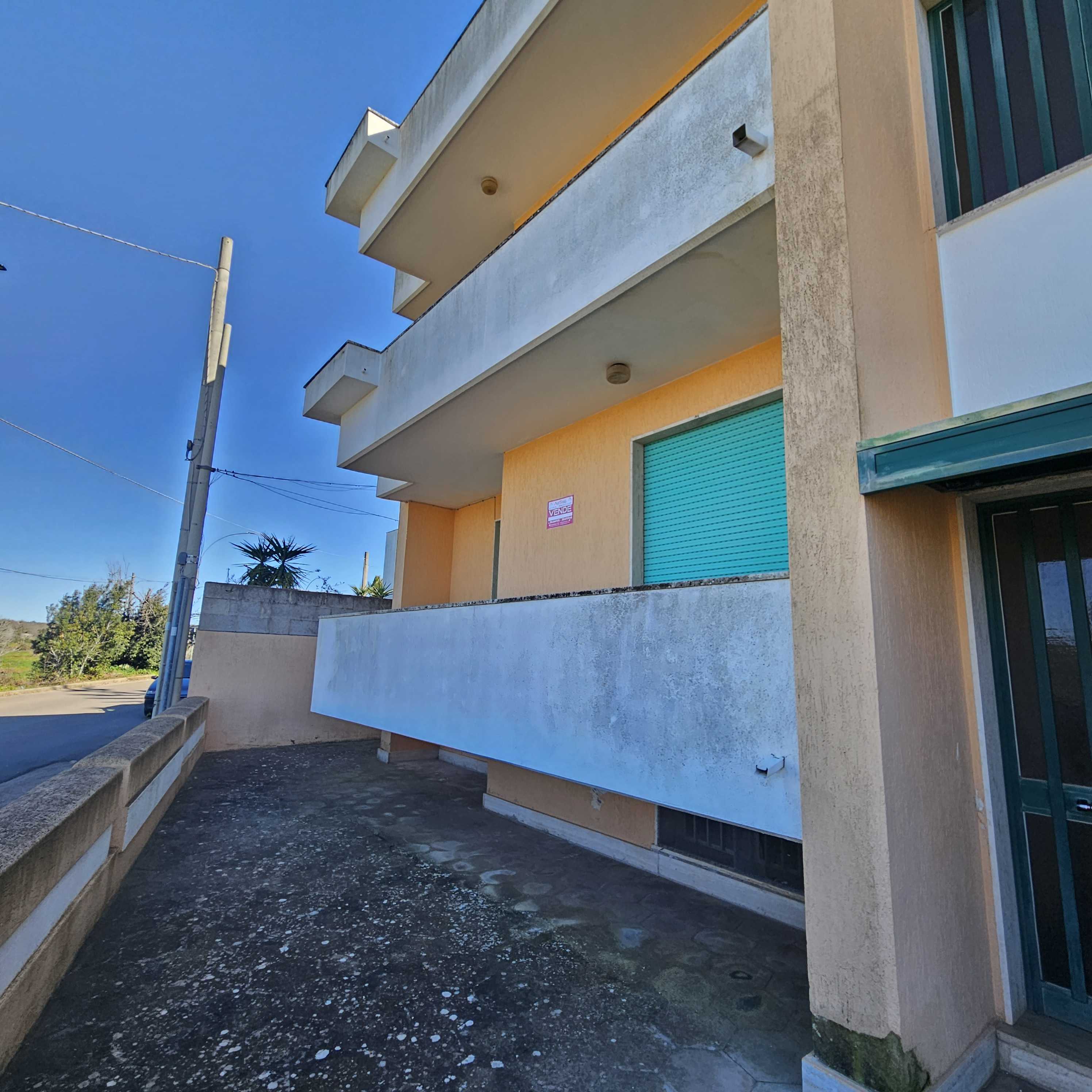 Vendite Salento: Vendita appartamento (Salve) - balcone